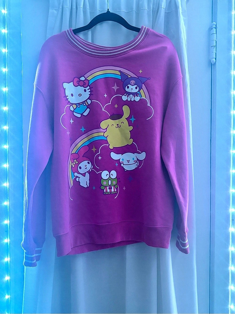 Hello Kitty Graphic Sweatshirt in Pink Womens Medium
